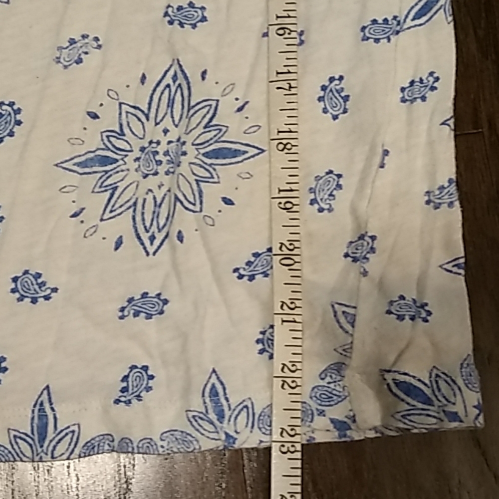 J Crew t shirt - Picture 3 of 4